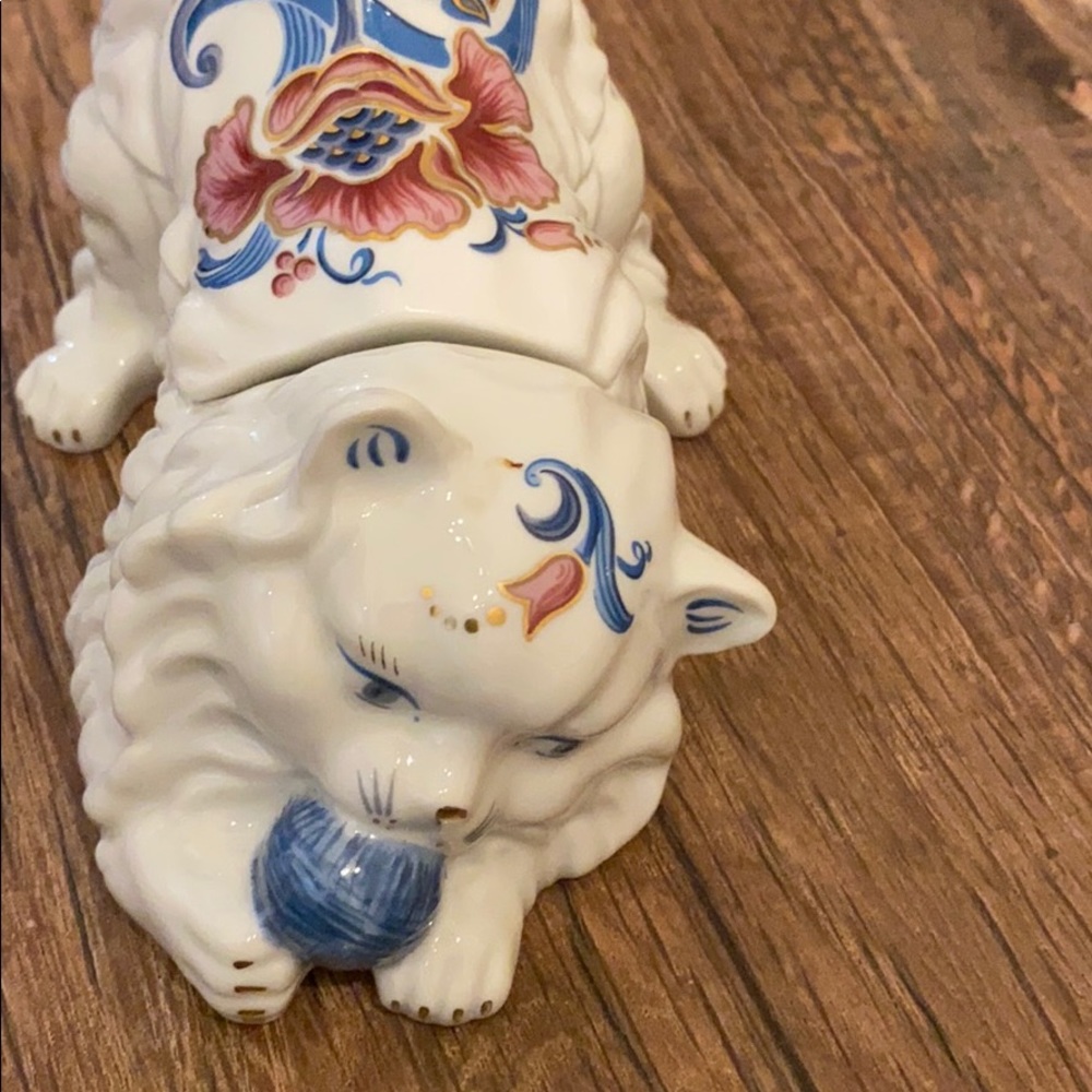 Vintage Elizabeth Arden Cat Candle Holder Japan